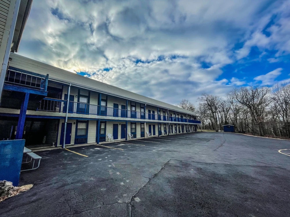 Scottish Inns Motel - Osage Beach