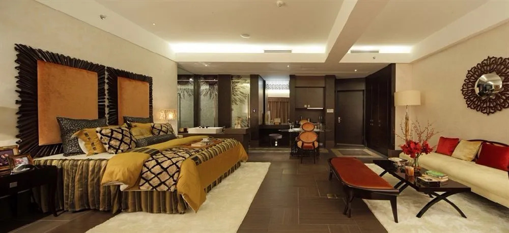 Sanya Fenghuang Island Hotel