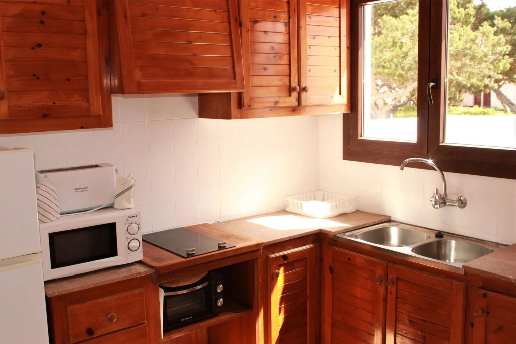 Yucas Homes