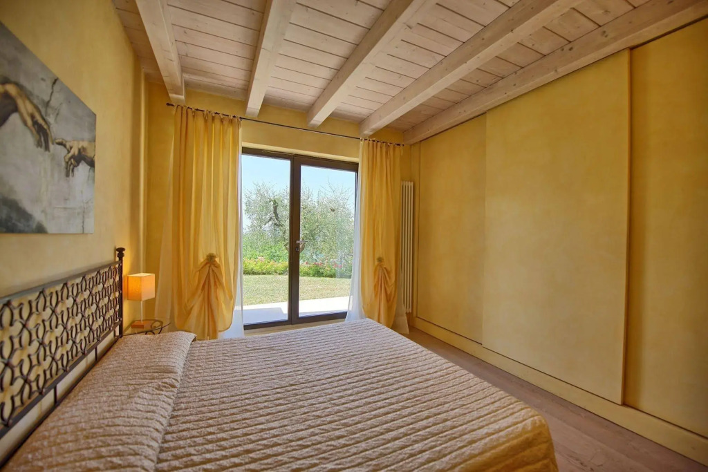 Villa Casa Lucia by PosarelliVillas