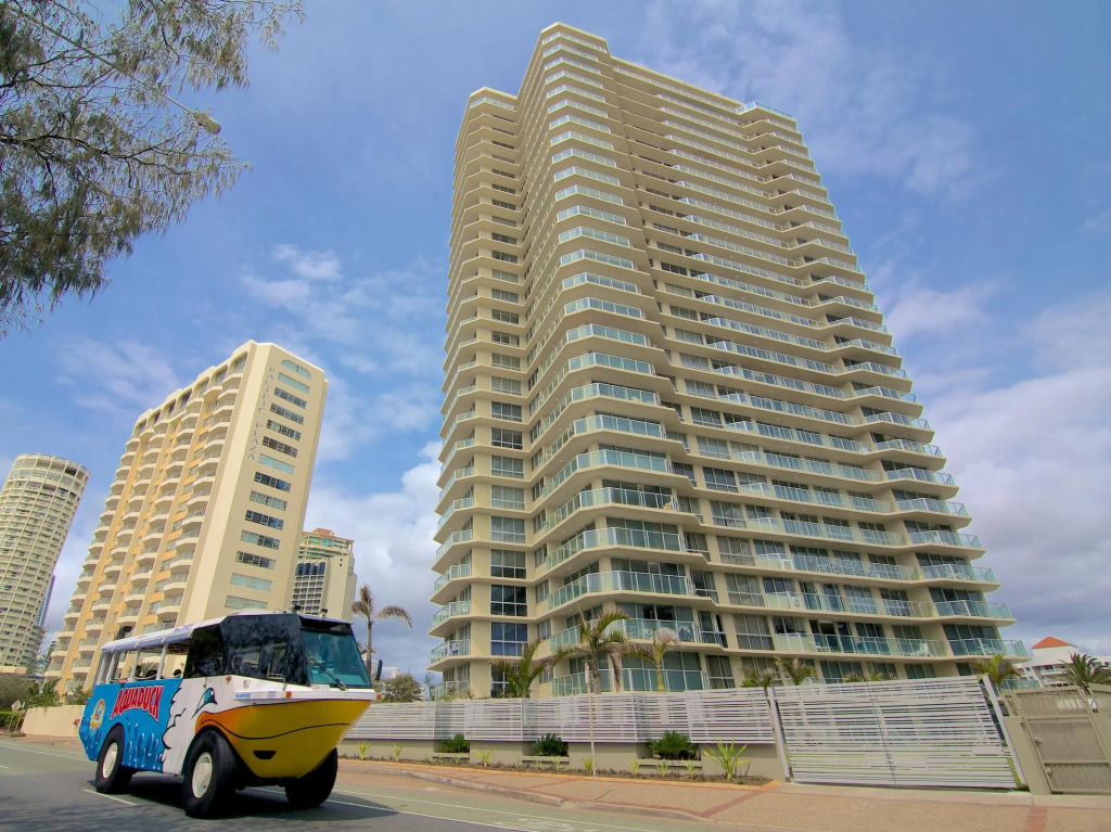 Hi Surf Beachfront Resort Apartments OFFICIAL SITE