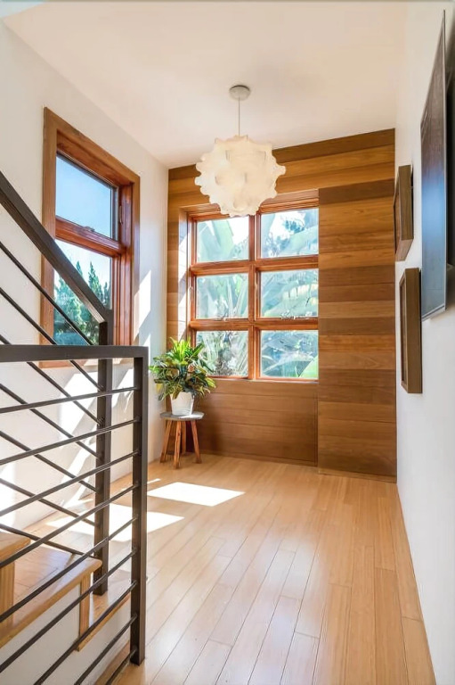 New Architectural House Rooftop Deck 3BD
