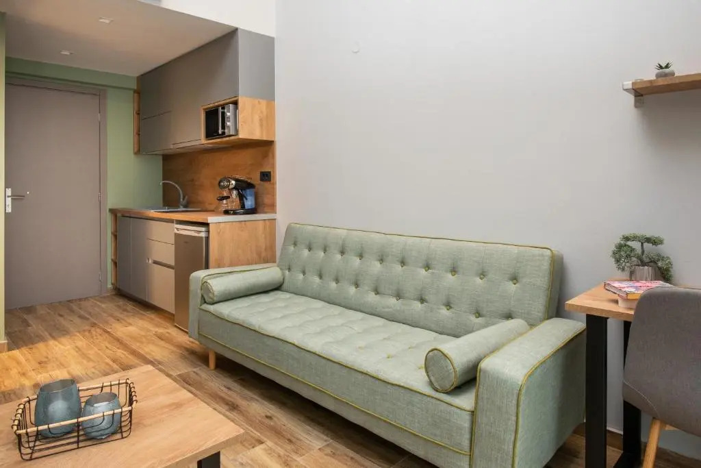 Tzes City Suites