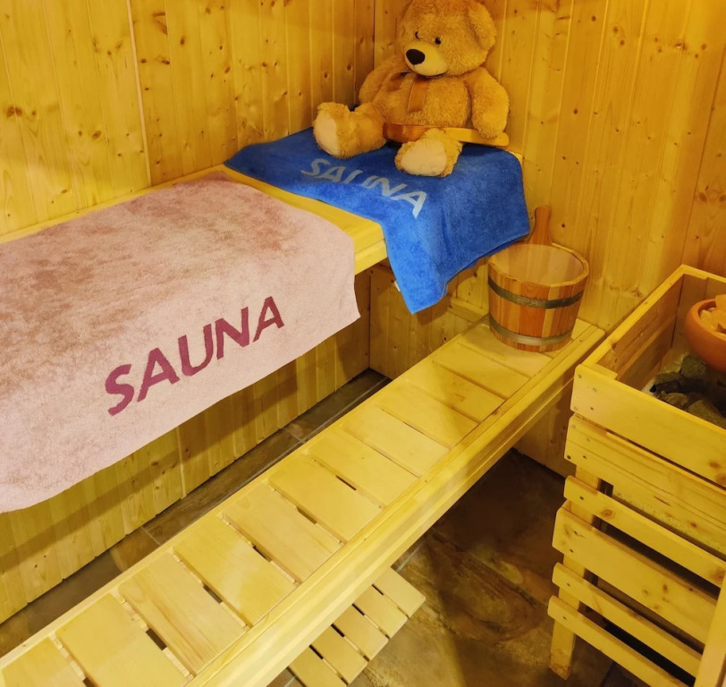 Wellness- Hottub & Sauna- Pet Friendly- Hiking
