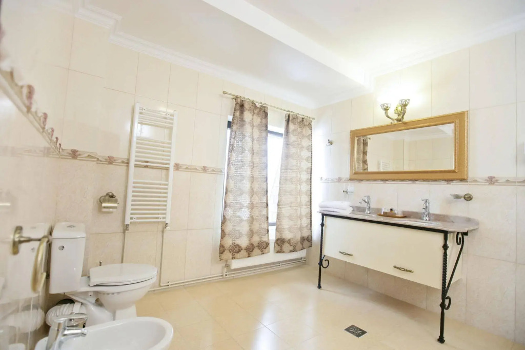 Hotel La Castel Iasi