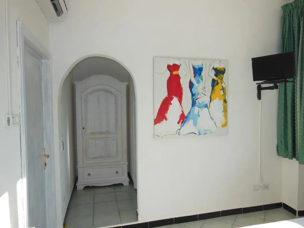Helios Hotel