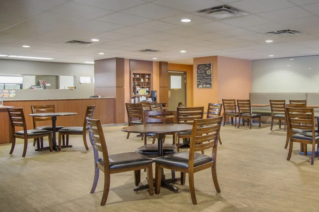 Econo Lodge Winnipeg