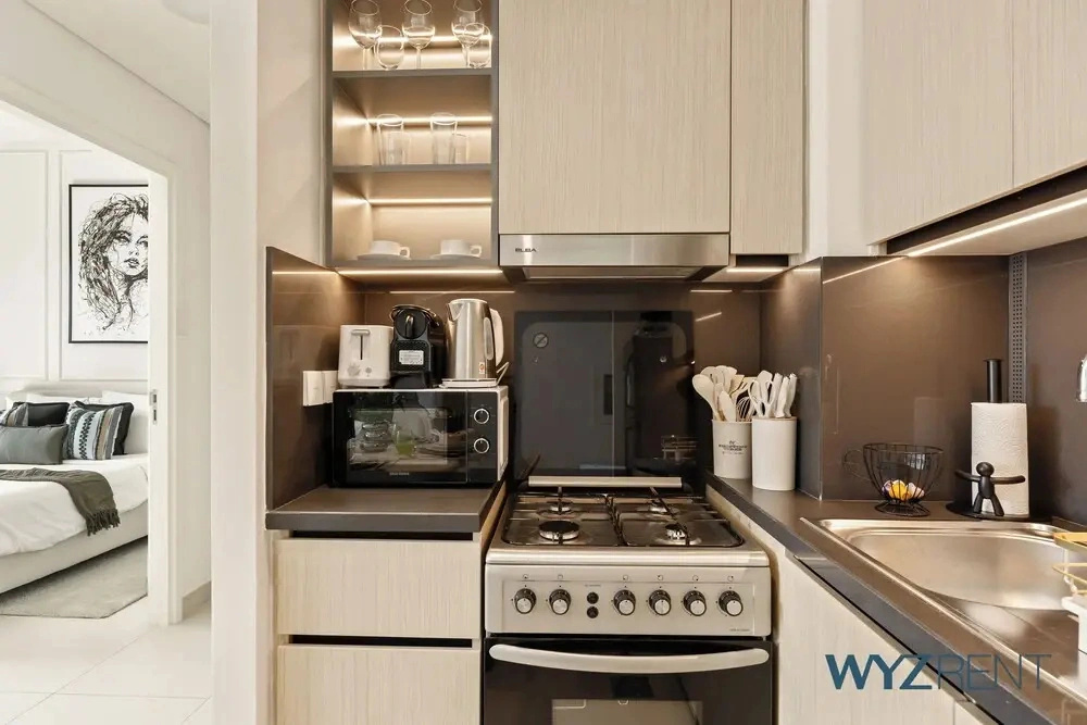 Alluring Parisian 1Br in Burj Crown