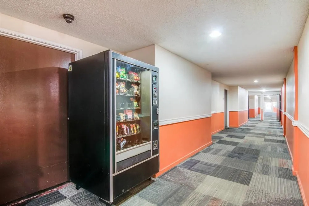 Motel 6 Van Nuys