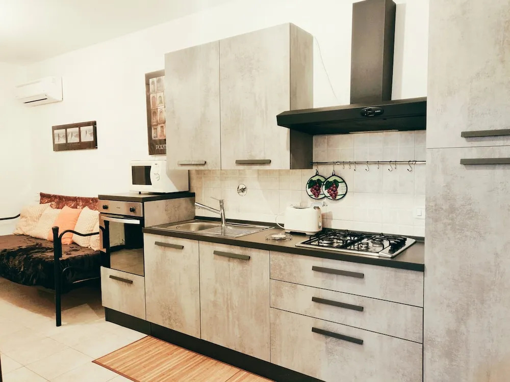 Flat Accogliente Comodo con Ascensore e Parcheggio