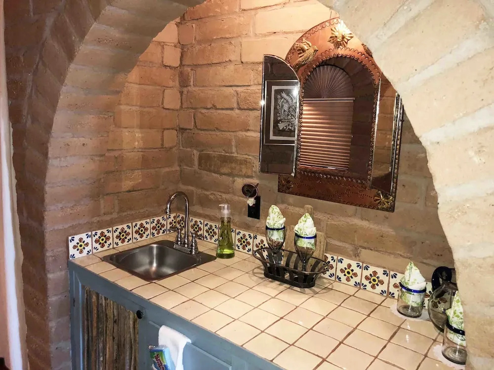 Casa Tierra Adobe Bed & Breakfast Inn