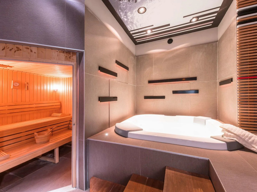 Ibis Styles Hyères Rooftop & Spa