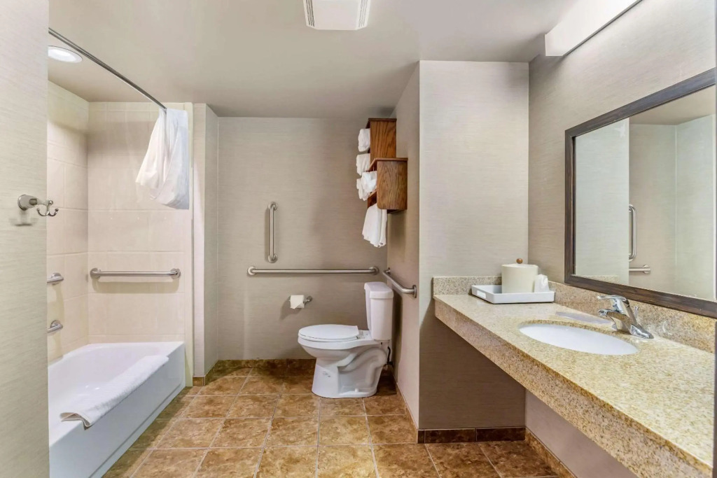 Legend Hotel Minot