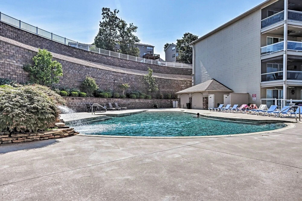 Waterfront Osage Beach Condo w/ Patio & Grill