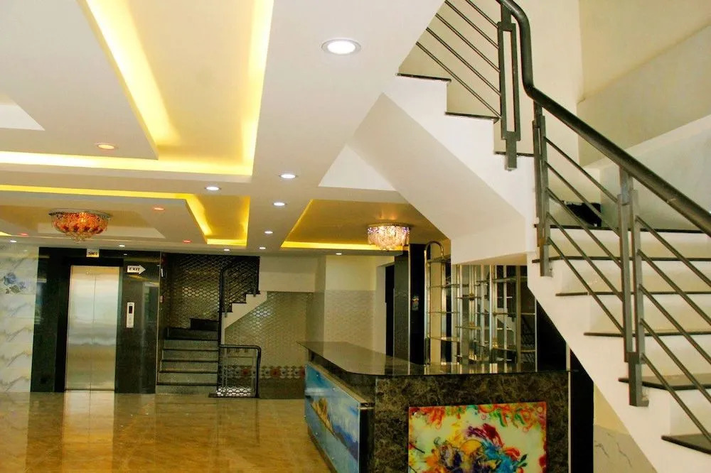 Yen Vy 04 Luxury Hotel