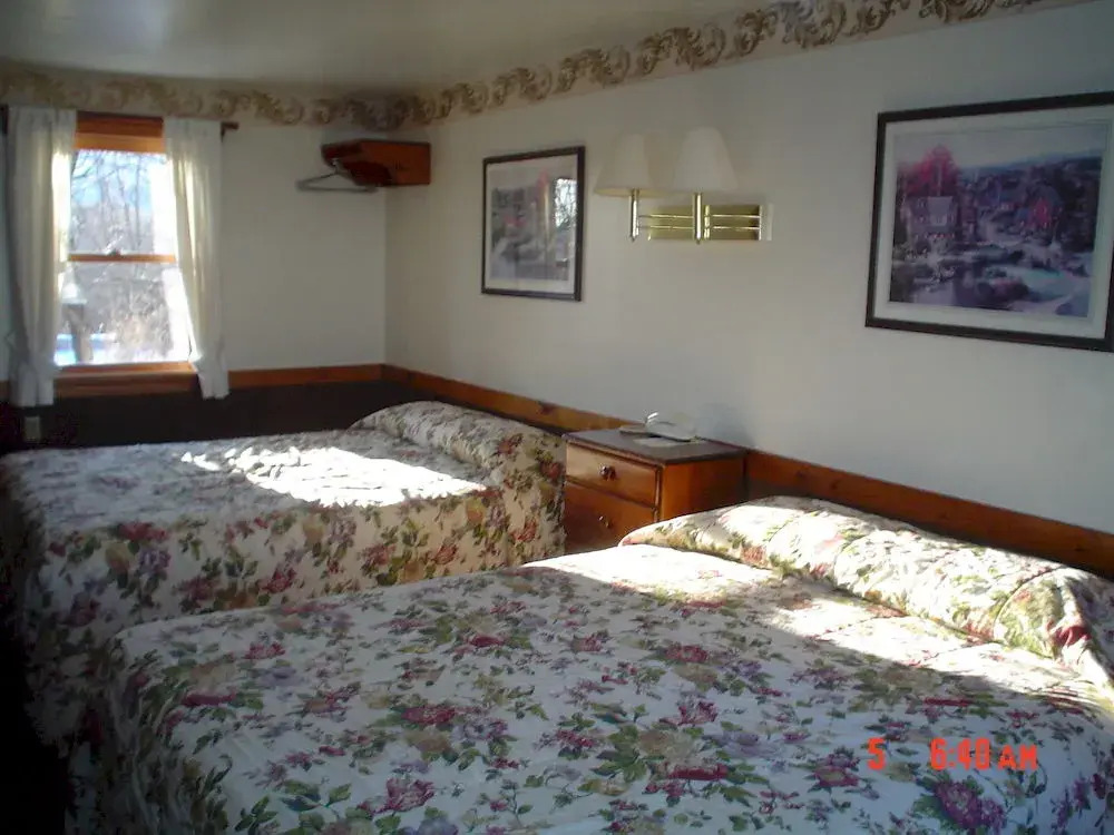 Maple Leaf Motel