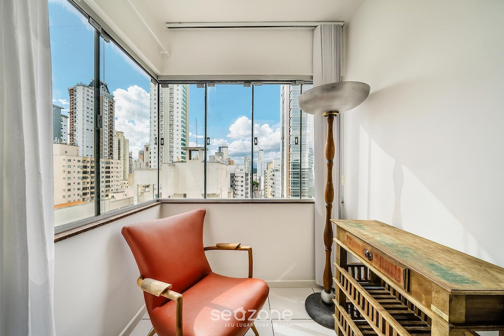Beachfront apt BC Center Close to Attract. Aco803