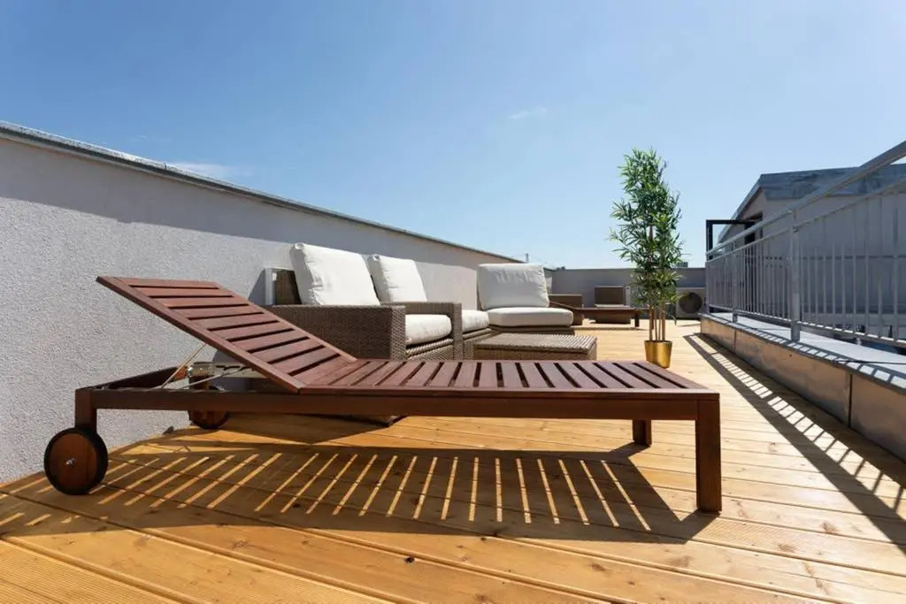 Penthouse bei Schönbrunn mit Dachterasse! N44