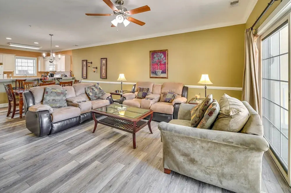 Magnolia Pointe Three-bedroom Apartment 101-4811
