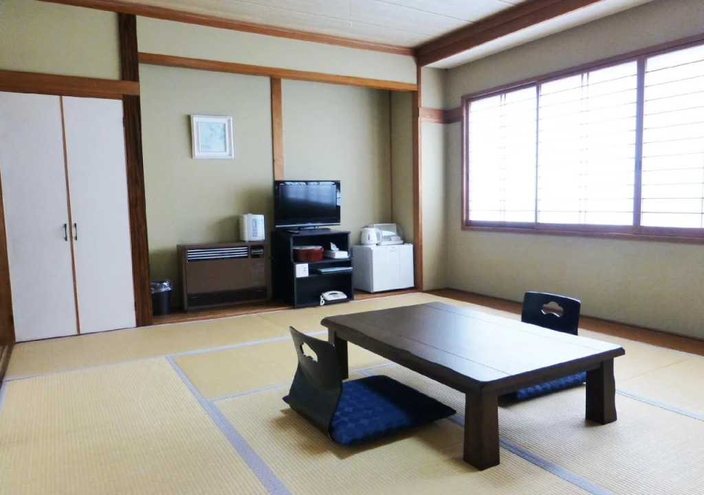 Kawaguchiko Lakeside Hotel
