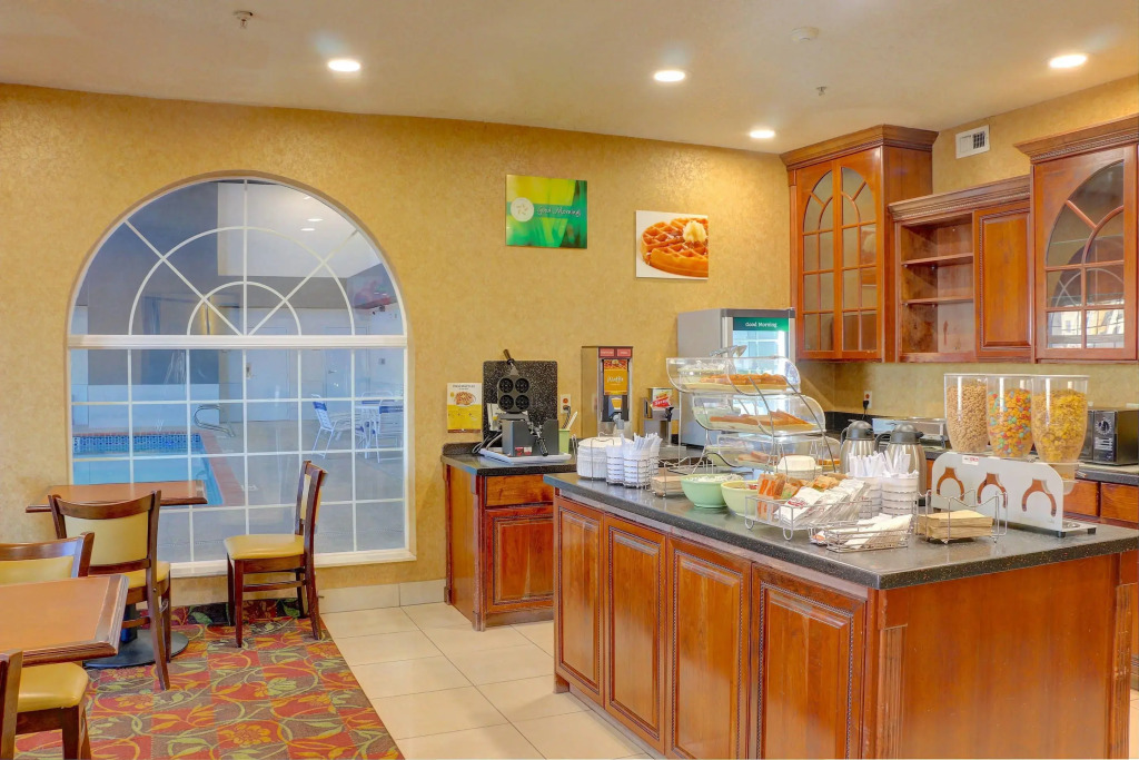 Quality Inn & Suites Roswell North
