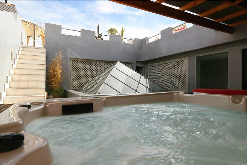 Riad Bulle DOr  Spa