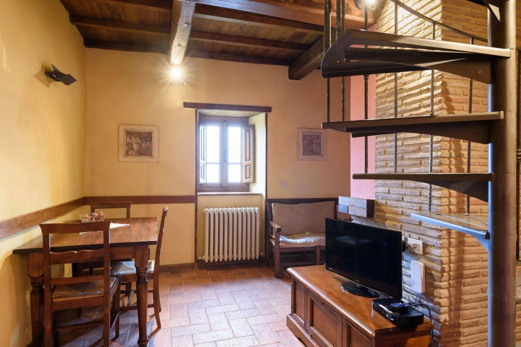 Il Borgo Dei Corsi - Charming Holiday Apartments in Tuscany