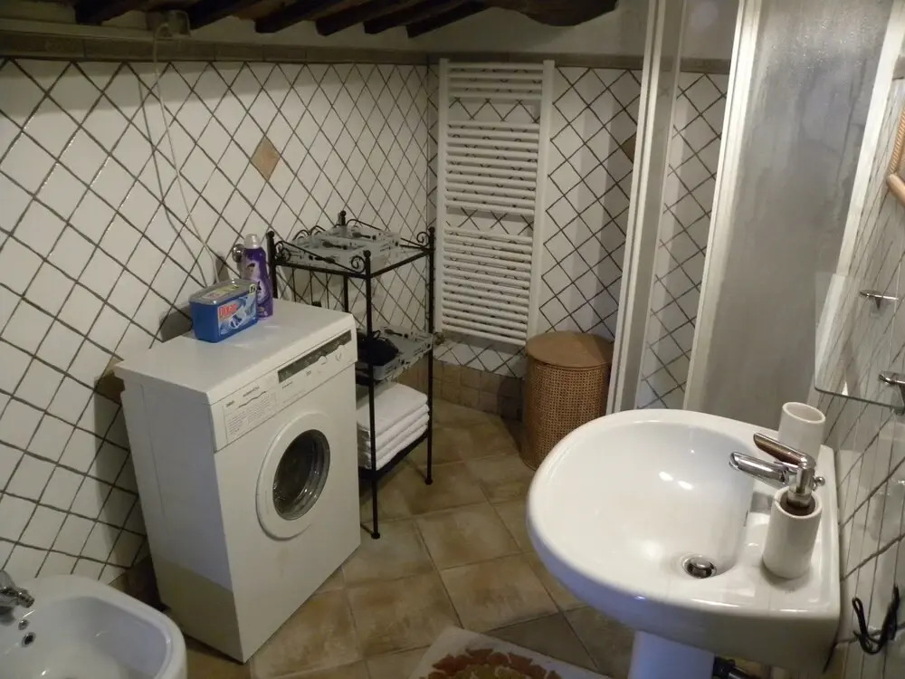 Rustic, cozy and quaint 1 bedroom apartment in the Heart of Cortona