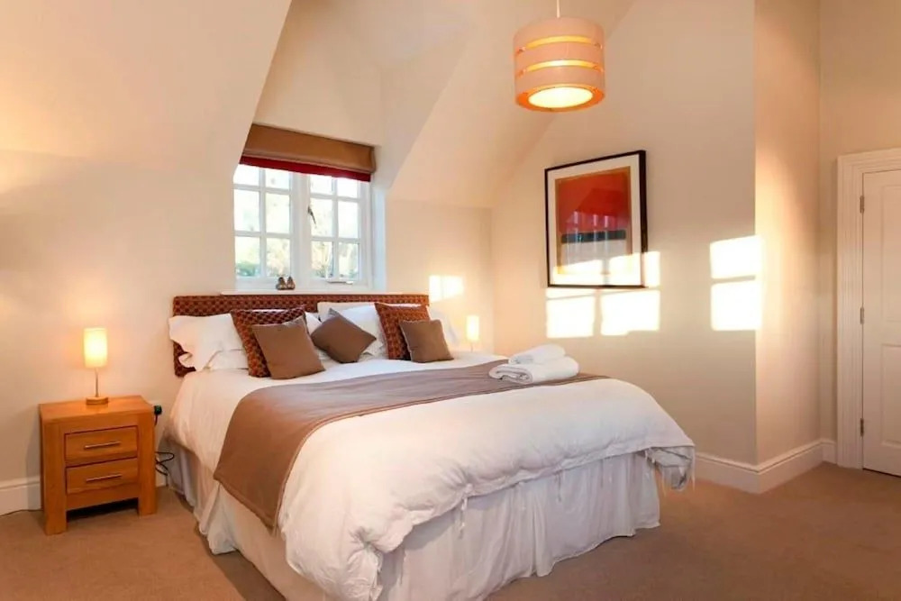 Dbs Serviced Apartments