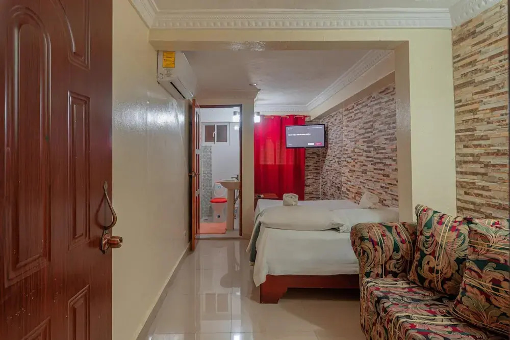 Brand new Guest Single Room 16 min From Airport