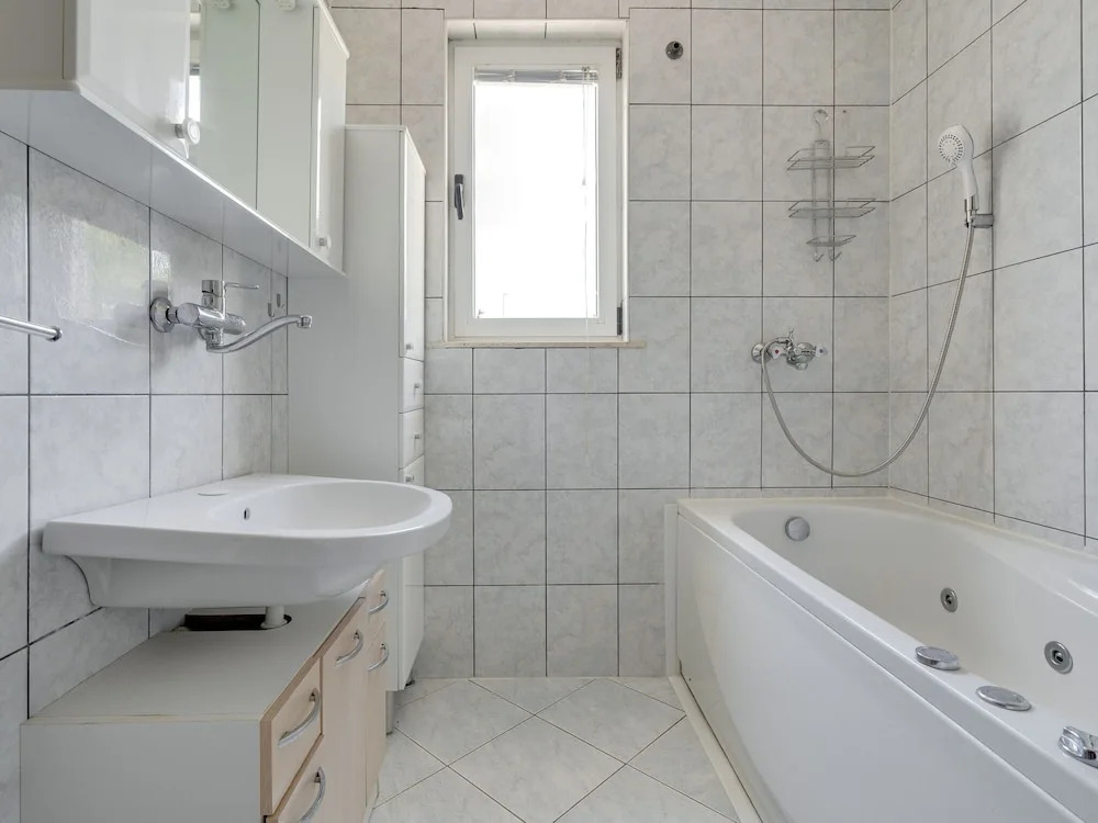 Apartment Lucija near Trogir