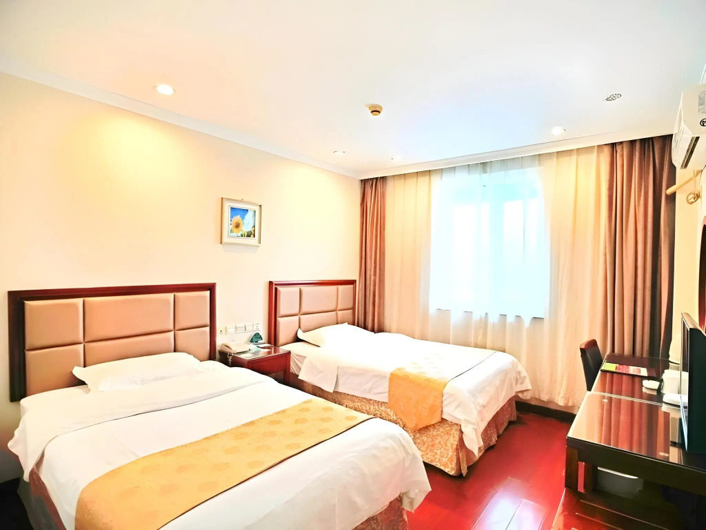 GreenTree Inn JiNan Bus Terminal Station Express Hotel