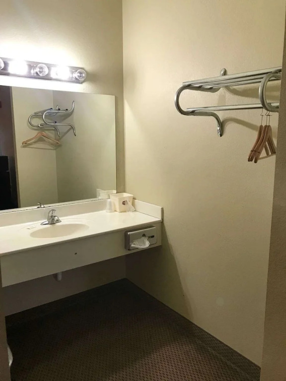 City Heart Inn & Suites