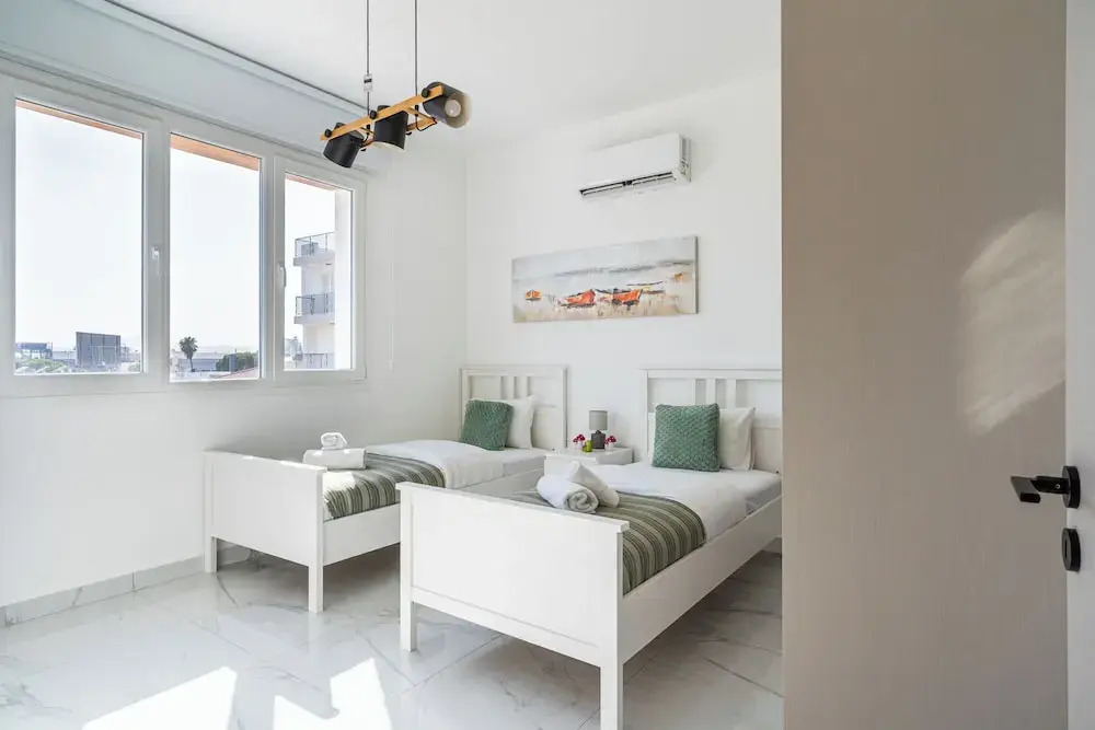 Doria 2-Bedroom Apartment & Balcony in Larnaca
