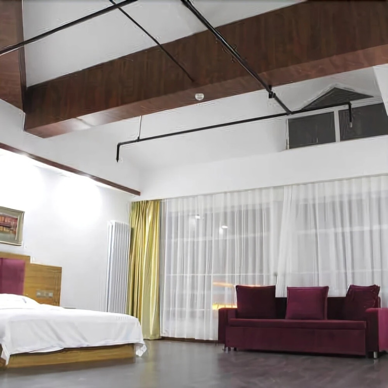 Sunny Hotel