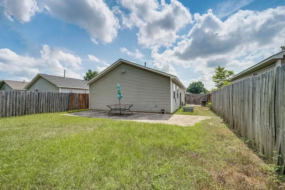 Central Warner Robins Vacation Rental w/ Yard