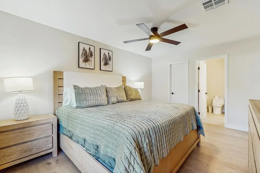 3BR House in the Pines On Golf Course