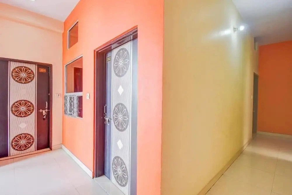 Hotel Radhe Radhe Near Jaipur Airport