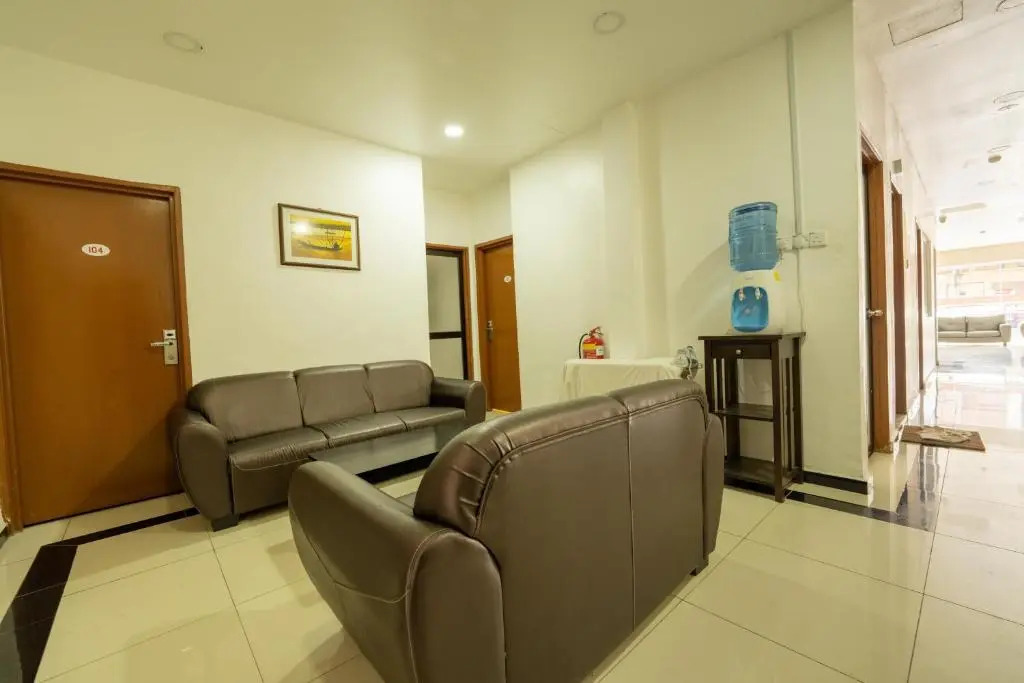 Mary J Hotel Family 10 pax room