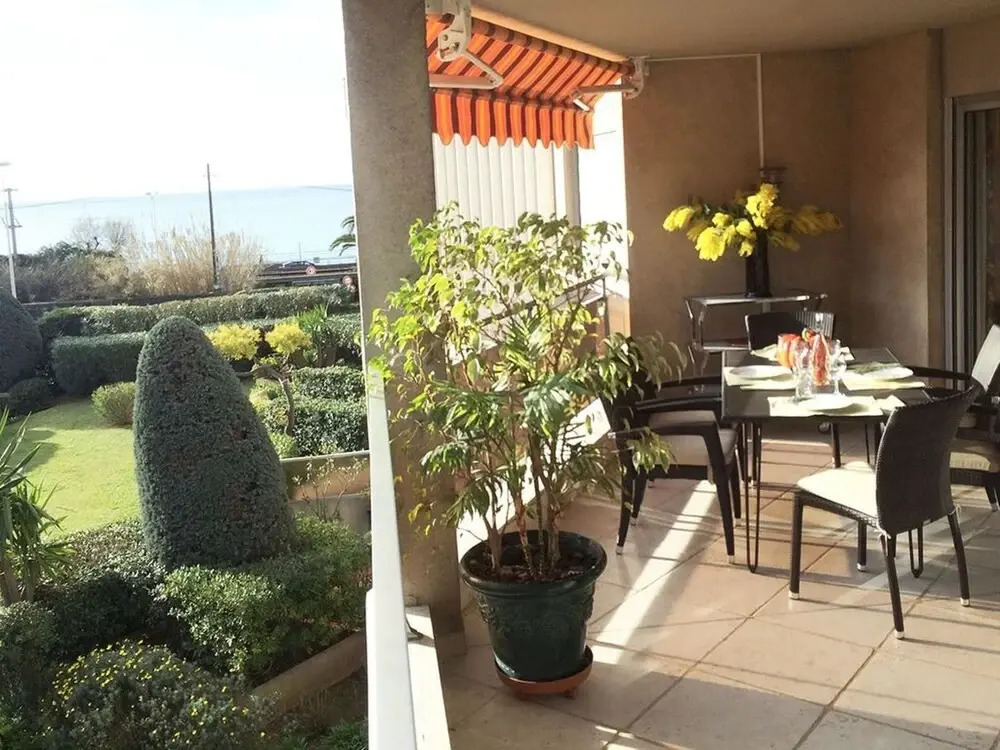 Apartment With one Bedroom in Cannes, With Wonderful sea View, Furnish