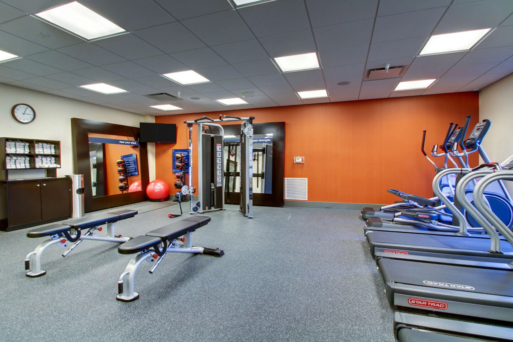 Hampton Inn & Suites Milwaukee West