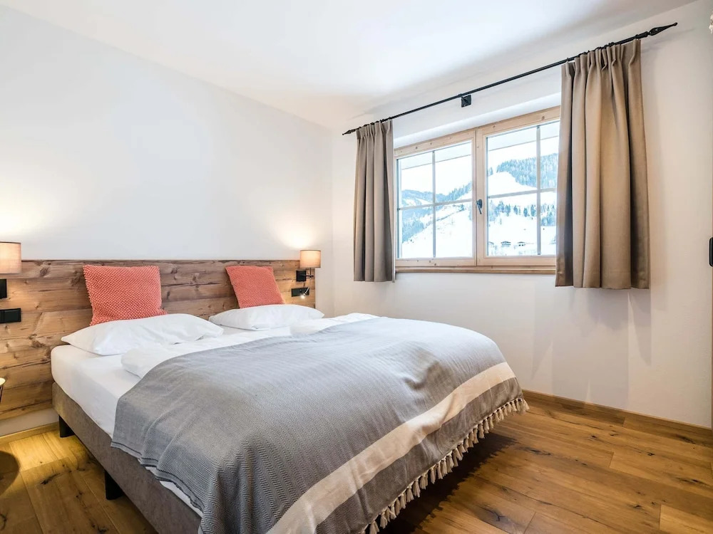 Chalet in Mühlbach near Ski Slopes