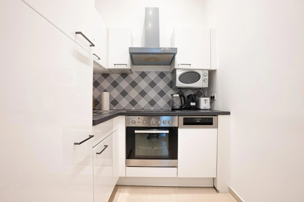 Apartment in the central area. 5 minute's walk to the Danube.