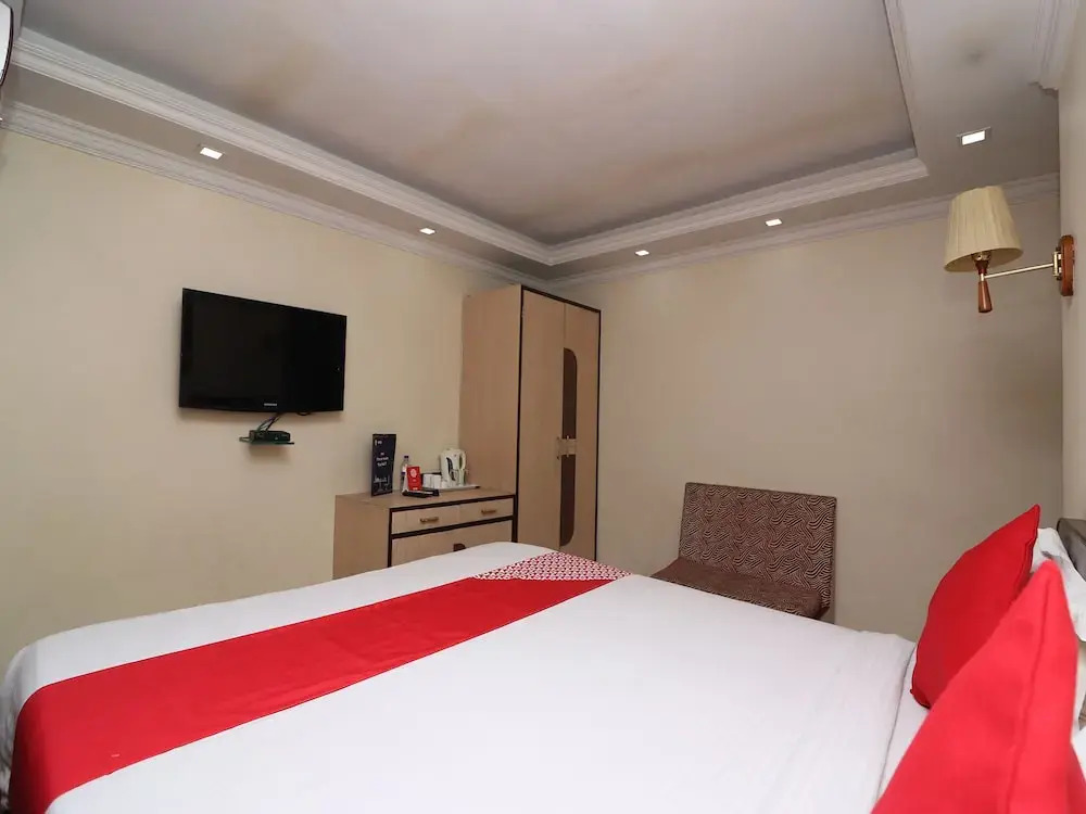 OYO 686 Hotel Thames International