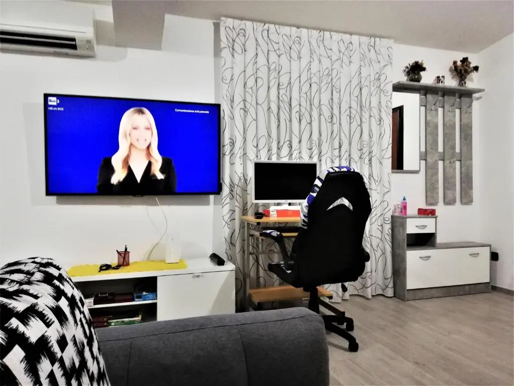 Billy Apartment