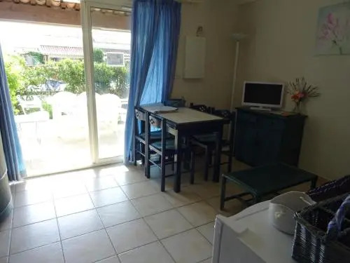 Languedoc Immobilier Villa Duplex Jardinet Piscine Plage - Hb278