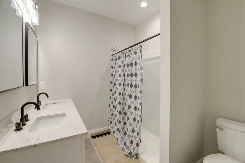Modern & Pet-friendly Home: 3 Mi to Dtwn Knoxville