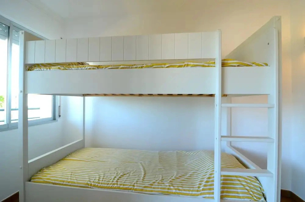 Apartment Near Town With 2 Rooms