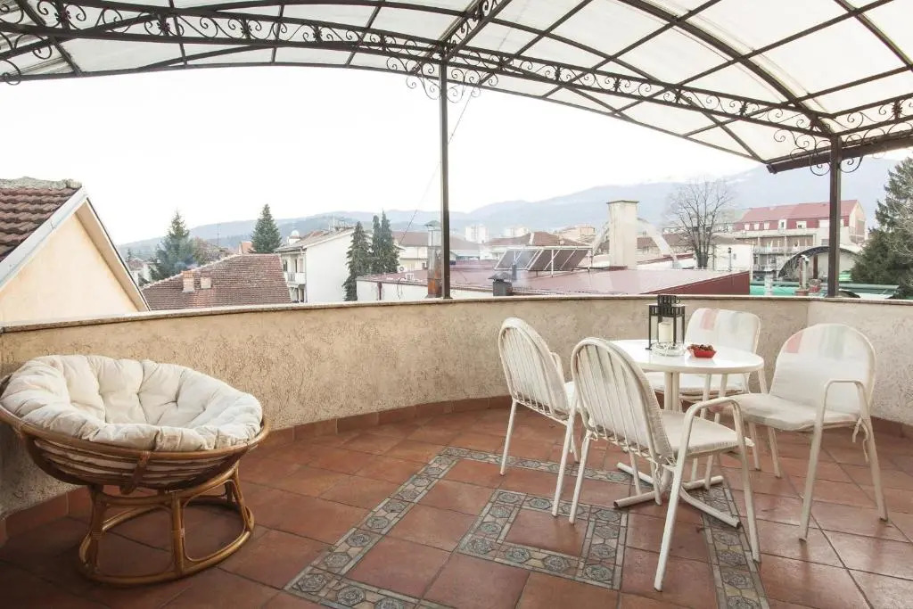 Central Exclusive Apartment