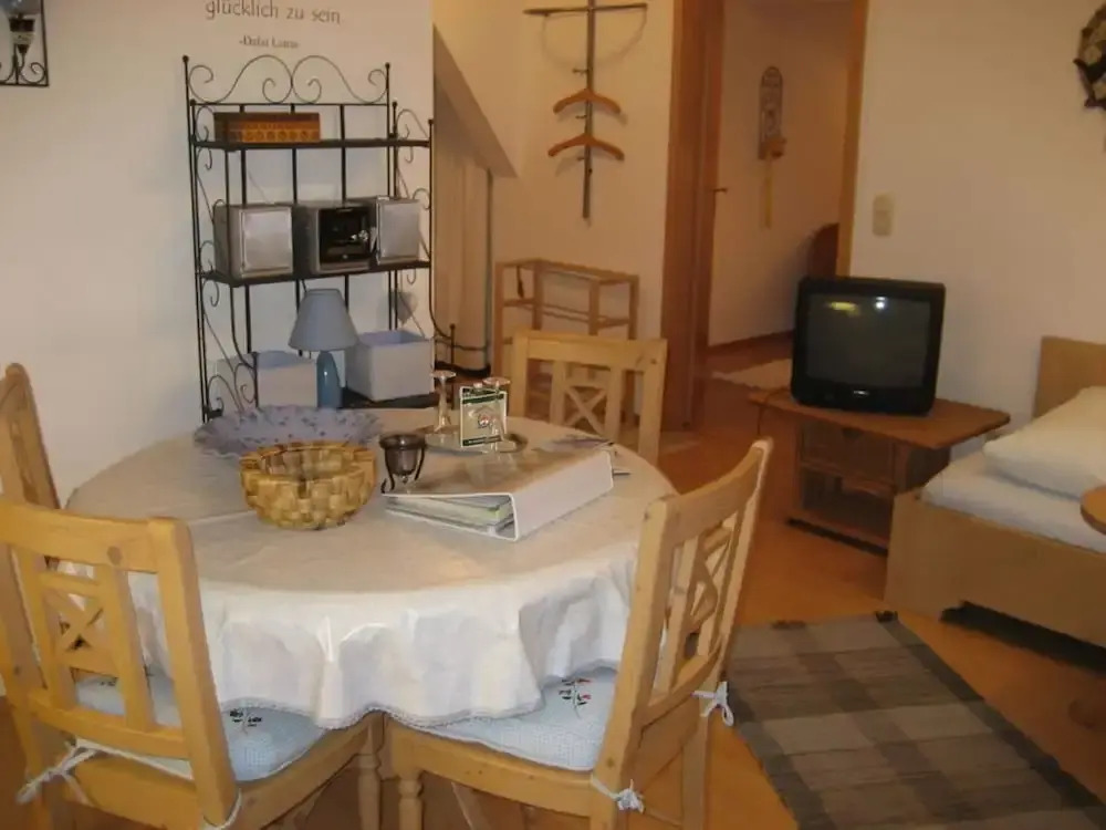 Holiday Apartment Waxenstein